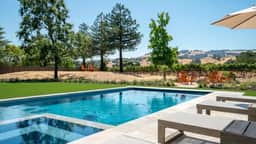 Upscale 4BD, Minutes to Plaza, Pool, Spa - Image 2