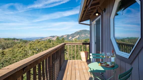 Hidden Oaks Retreat - 3 BD, Hot Tub, EV Charger - Image 3