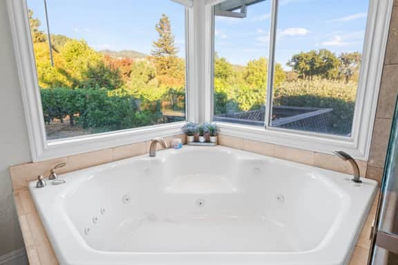 Vina Vista - 5 BD Pool, Hot Tub, Close to Wineries - Image 4